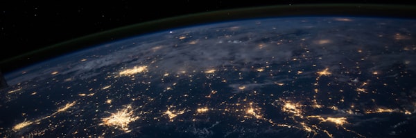 混合云存储技术演进文章配图 - 混合云架构网络连接示意图